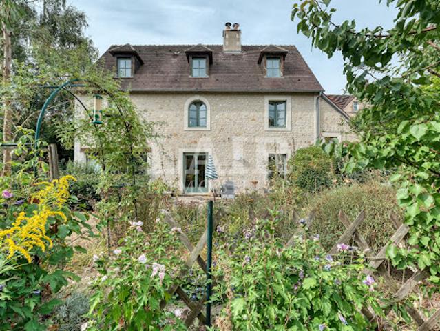 Maison avec jardin