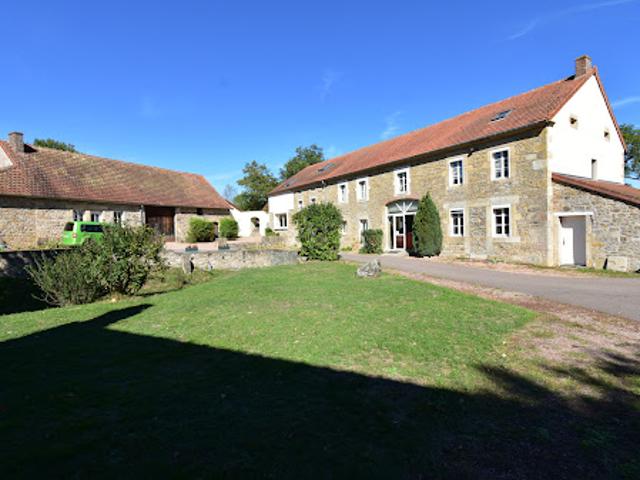 Maison avec jardin