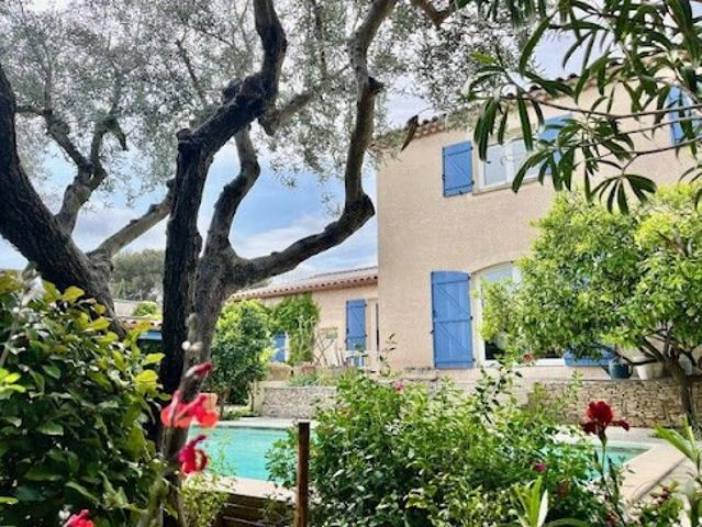 Maison avec jardin