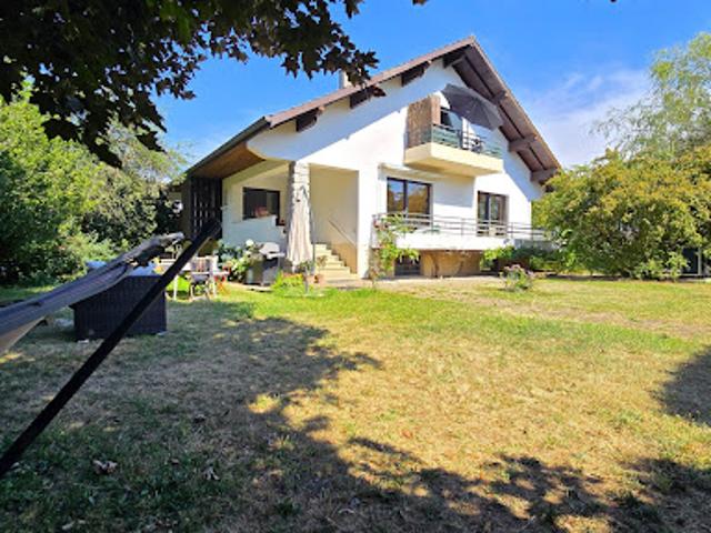Maison avec jardin