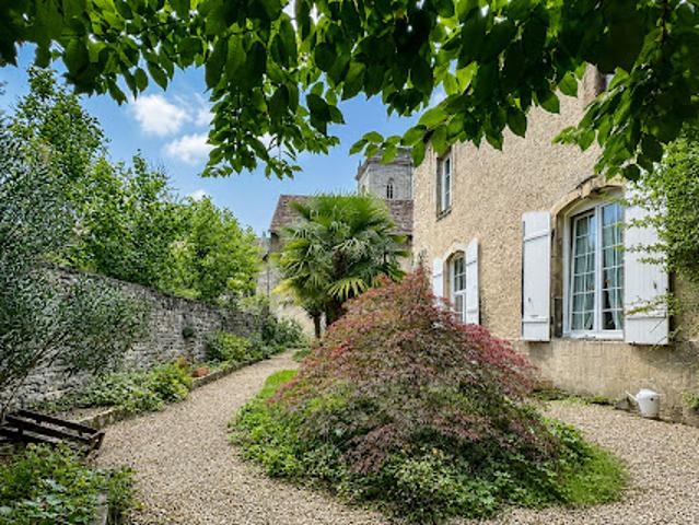 Maison avec jardin