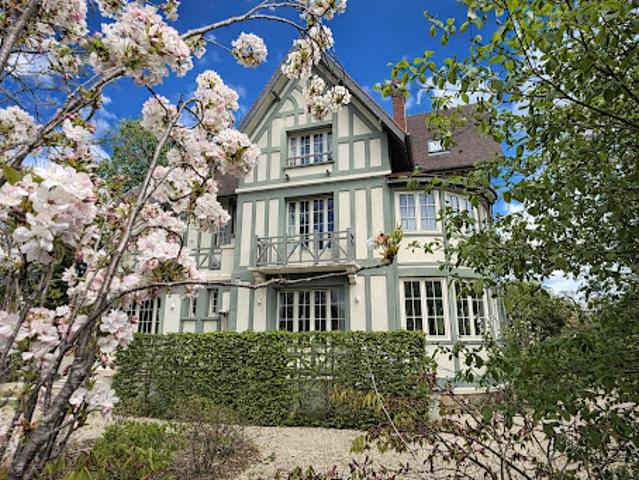 Maison avec jardin