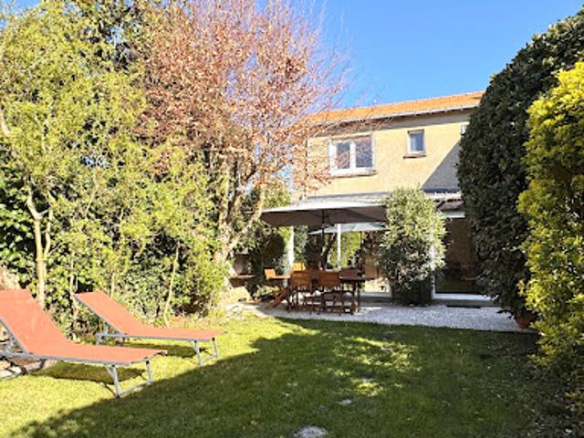 Maison avec jardin