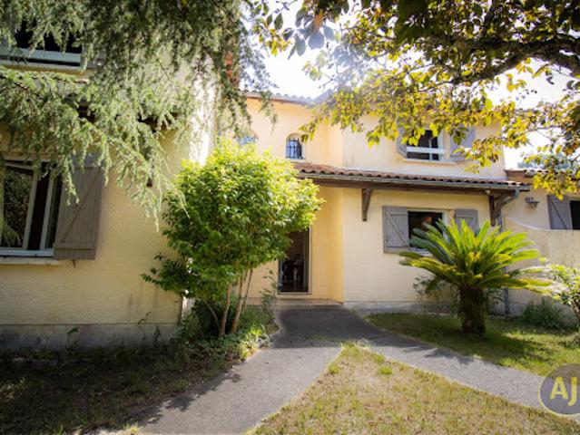 Maison avec jardin