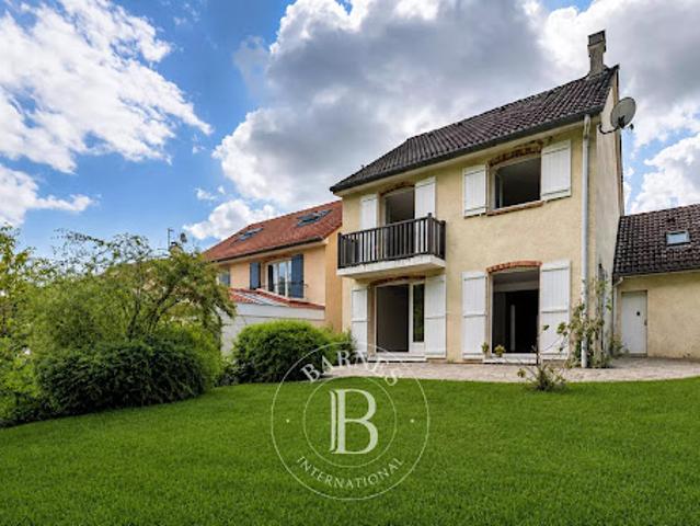 Maison avec jardin