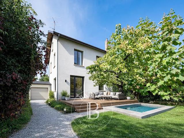 Maison avec jardin