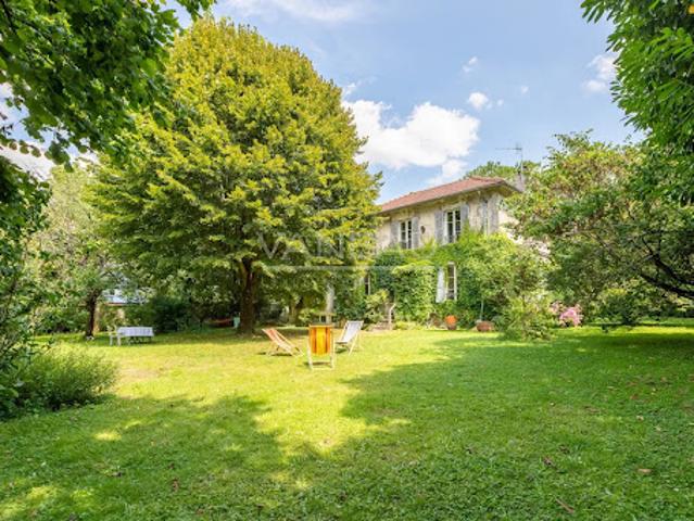 Maison avec jardin