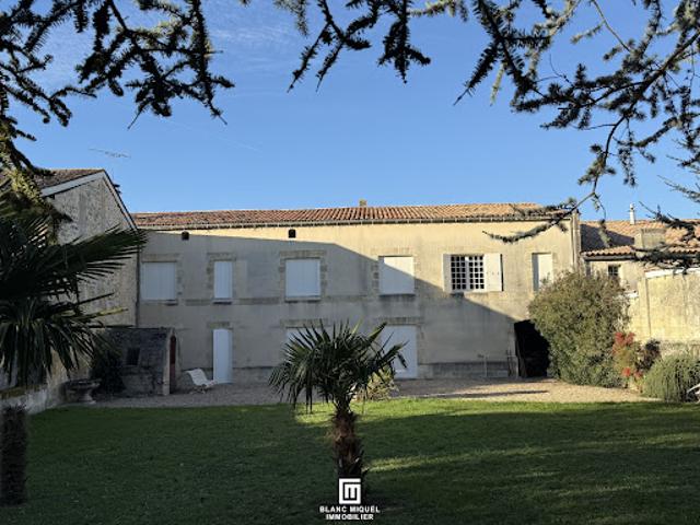 Maison avec jardin