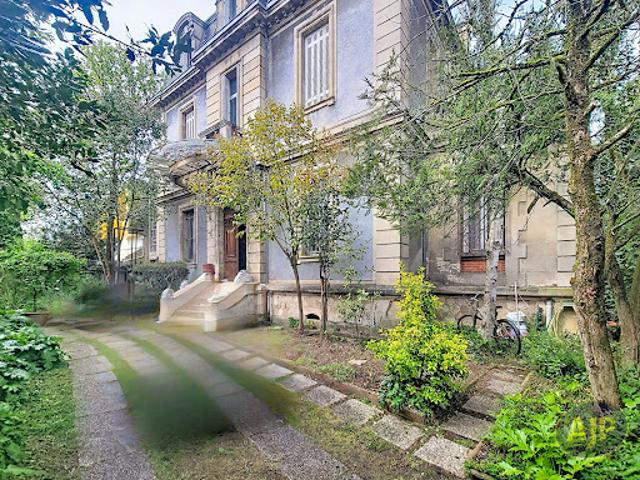 Maison avec jardin