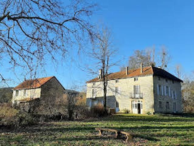 Maison avec jardin