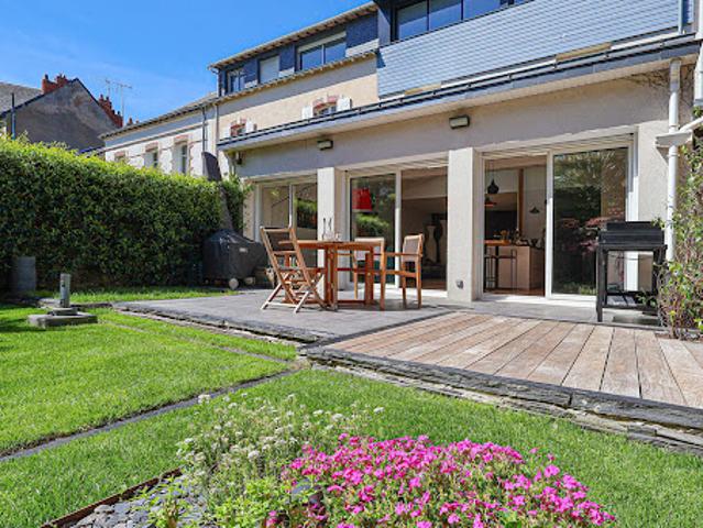 Maison avec jardin