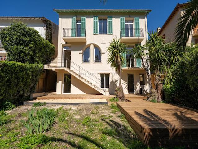 Maison avec jardin
