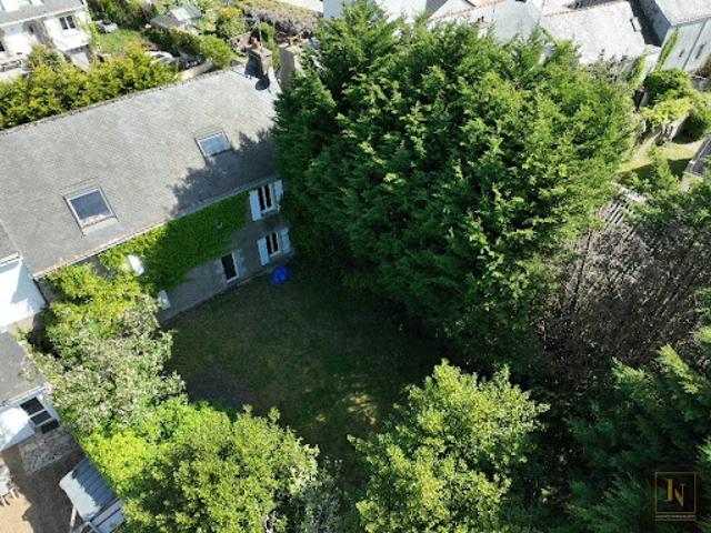 Maison avec jardin