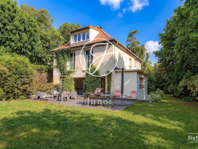 Maison avec jardin