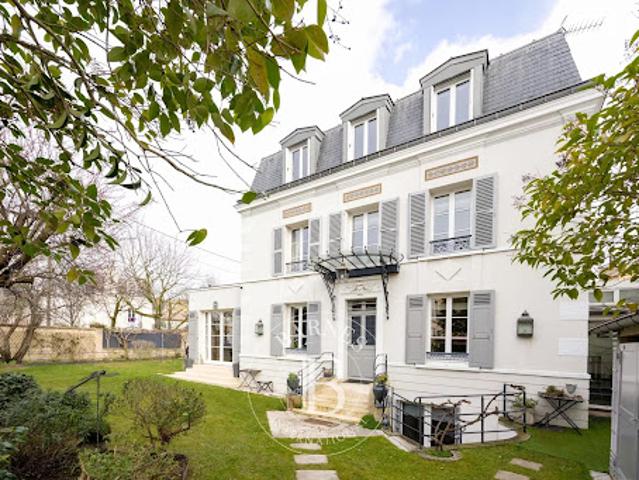 Maison avec jardin