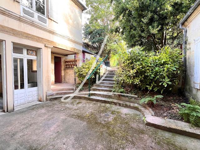Maison avec jardin