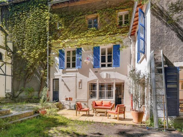 Maison avec jardin