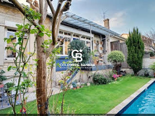 Maison avec jardin