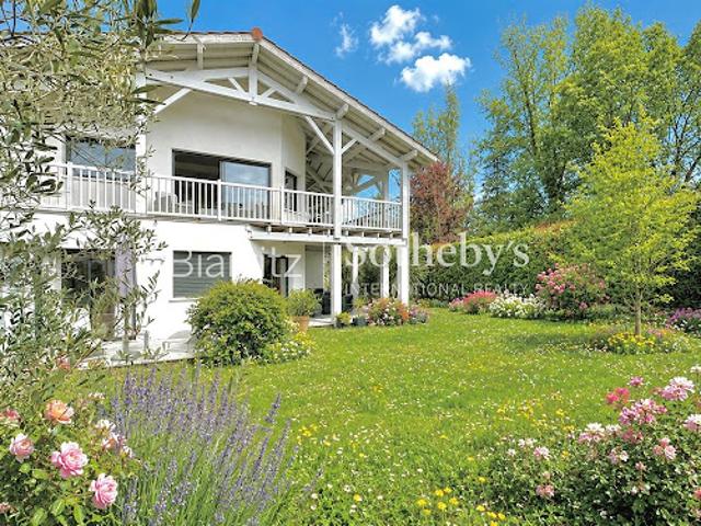 Maison avec jardin