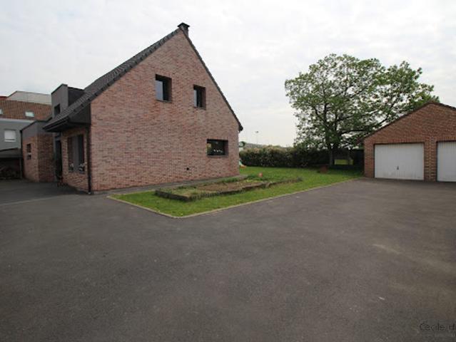 Maison avec jardin