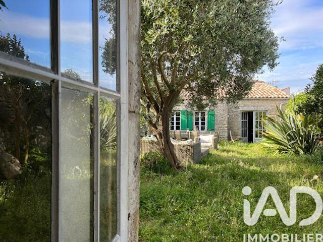 Maison avec jardin