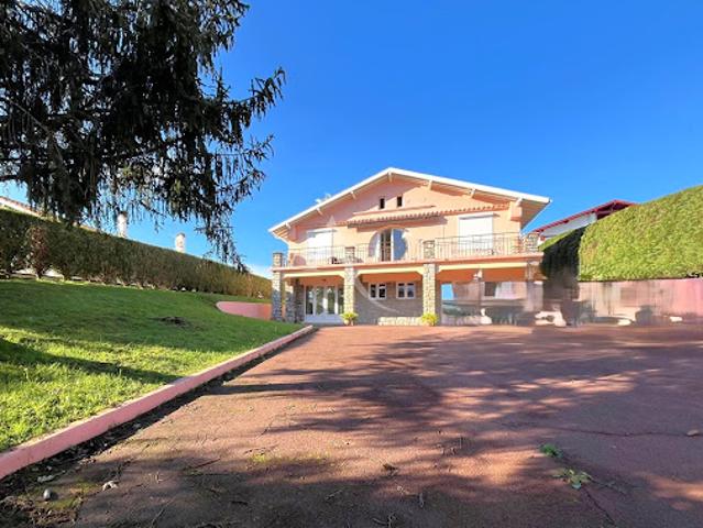 Maison avec jardin
