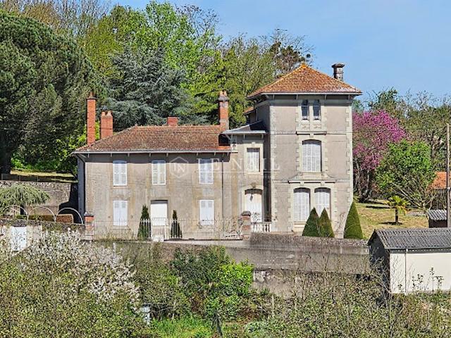 Maison avec jardin