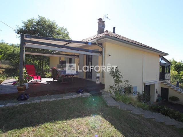 Maison avec jardin et terrasse