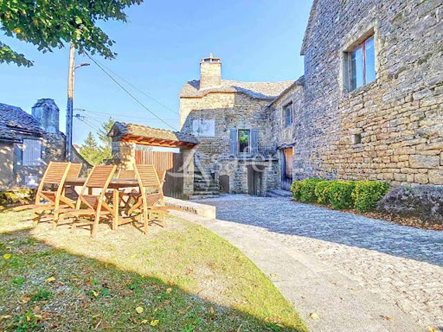 Maison avec jardin et terrasse
