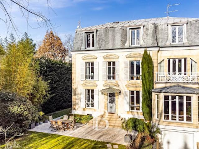 Maison avec jardin