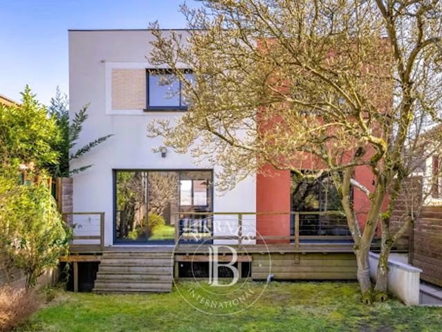 Maison avec jardin