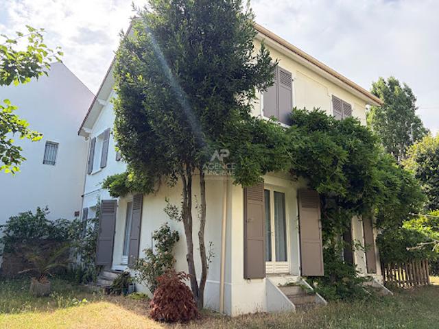 Maison avec jardin