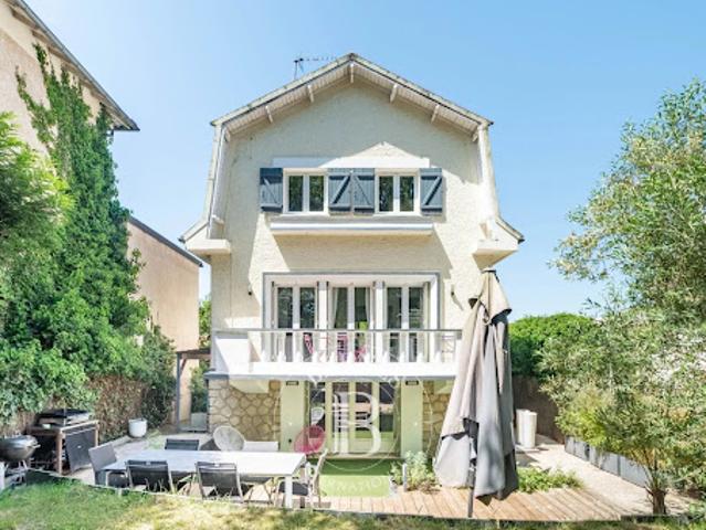 Maison avec jardin