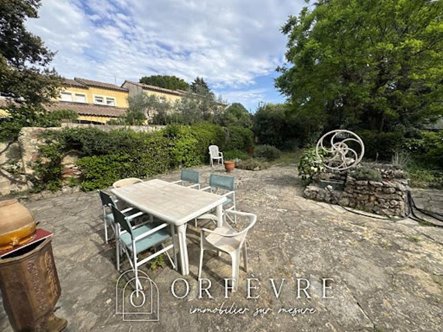 Maison avec jardin