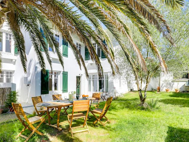 Maison avec jardin