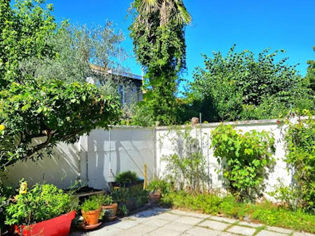 Maison avec jardin