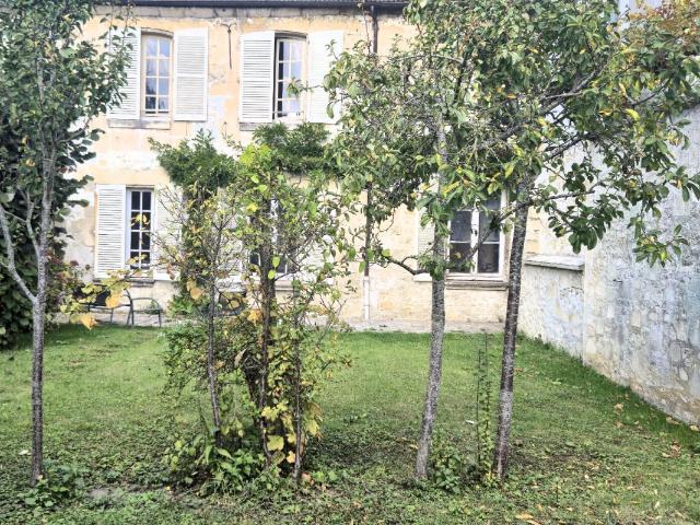 Maison avec jardin CENTRE HISTORIQUE 60800 CREPY EN VALOIS