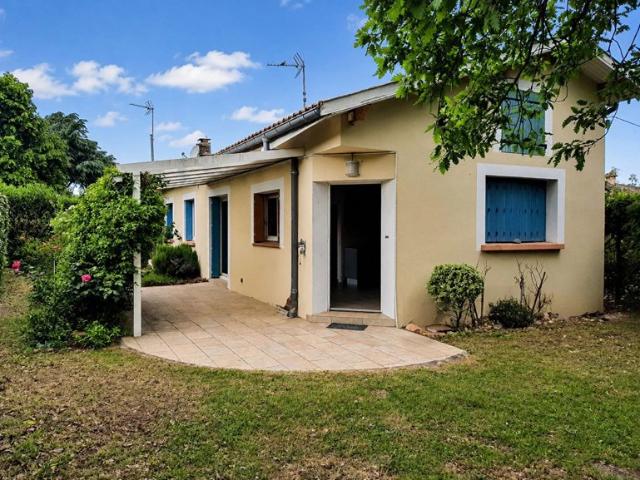 Maison avec jardin clos et terrasse dans un secteur résidentiel de Toulouse