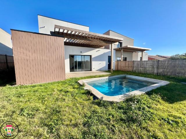 Maison avec jardin, garage, DPE A, climatisation, piscine Frais de notaire réduits