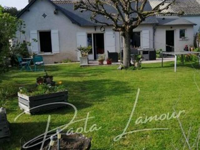 Maison avec jardin, garage et cave au coeur de LOCHES