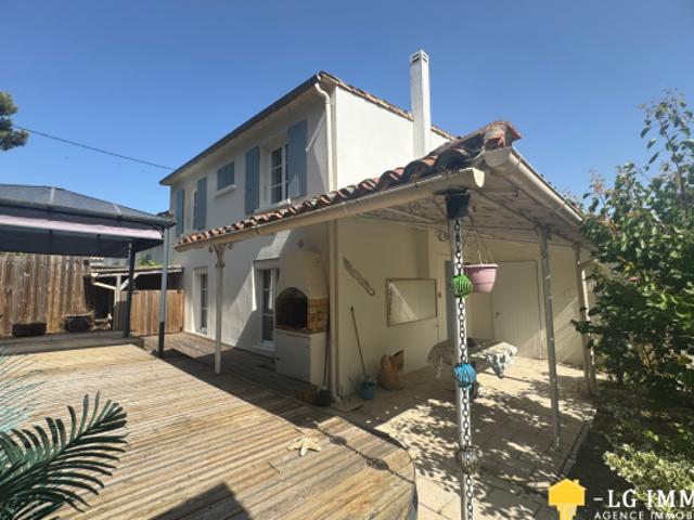 Maison avec jardin dans le centre de Meschers