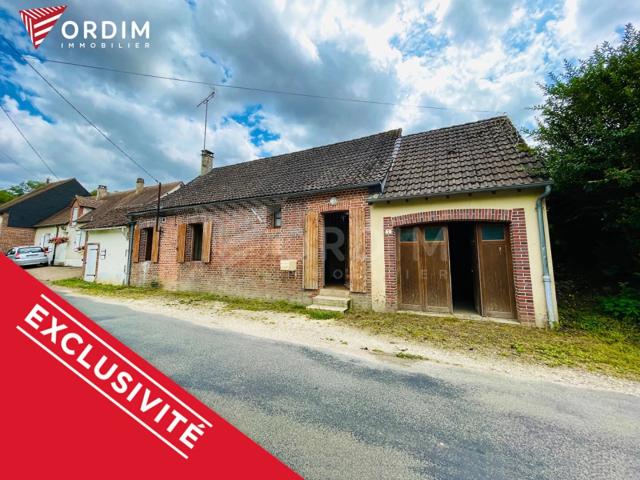 Maison avec jardin et garage à Saint Privé