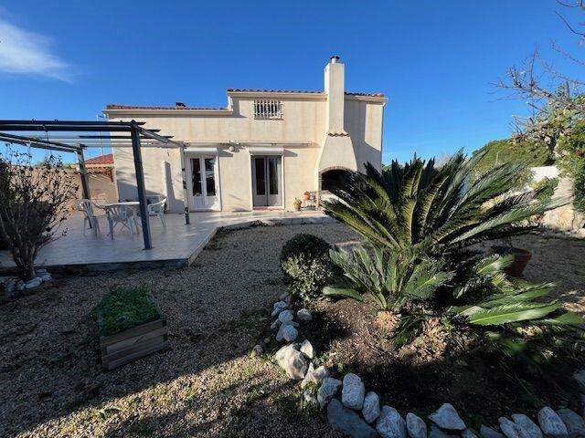 Maison avec jardin et garage