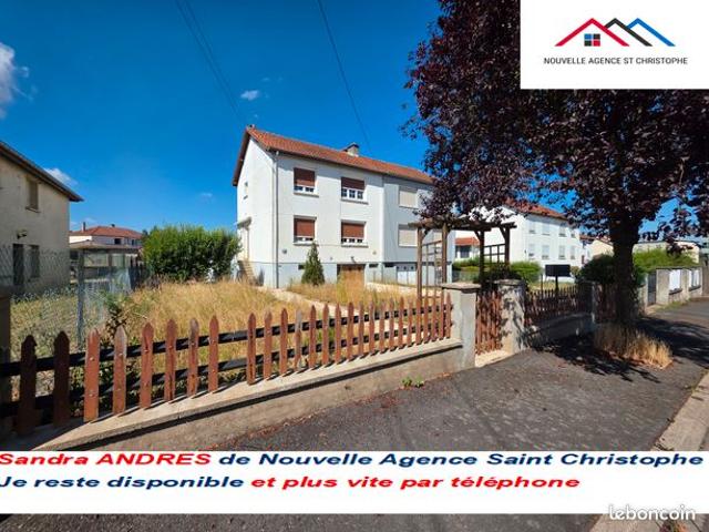 Maison avec jardin et dépendances