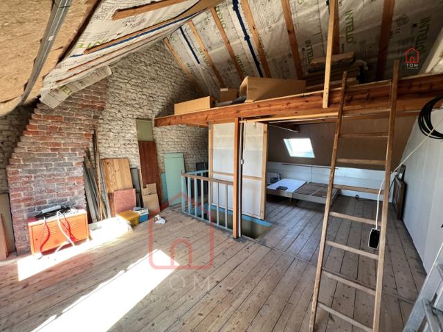 Maison avec jardin et possibilité stationnement en vente ave