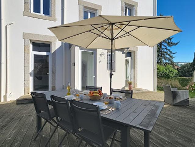 Maison avec jardin et terrasse