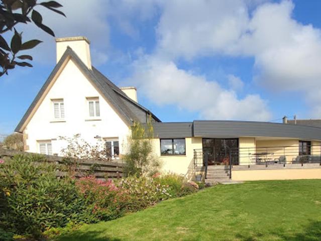 Maison avec jardin et terrasse
