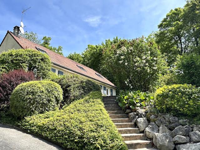Maison avec jardin et terrasse