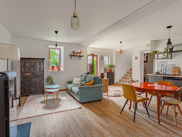 Maison avec jardin et terrasse