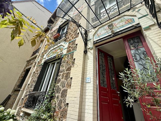 Maison avec jardin et terrasse